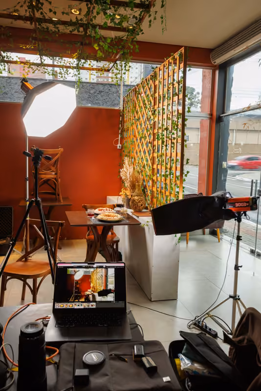 Montagem de iluminação para fotografia gastronômica