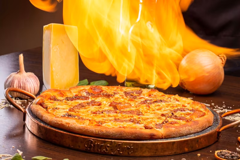 Pizzas — fotografia de Ebraim Martini